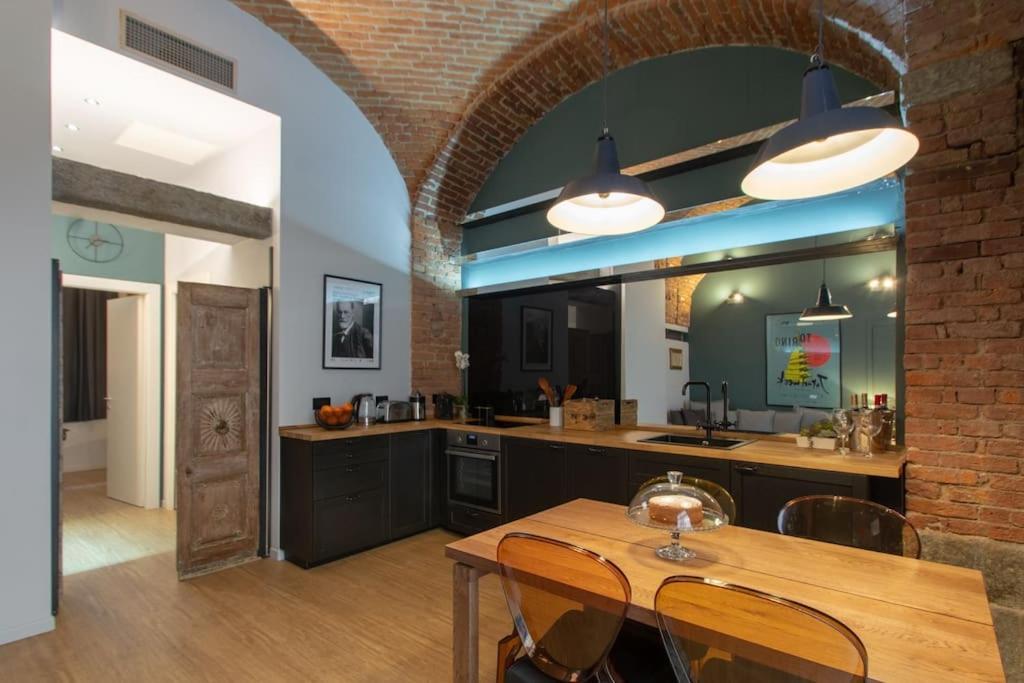 Casa Bellezia- Design E Storia Nel Cuore Di Torino Luaran gambar